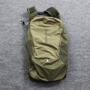 Salomon Trailblazer 10L Backpack Green Outdoor Hiking Daypack Adjustable Straps